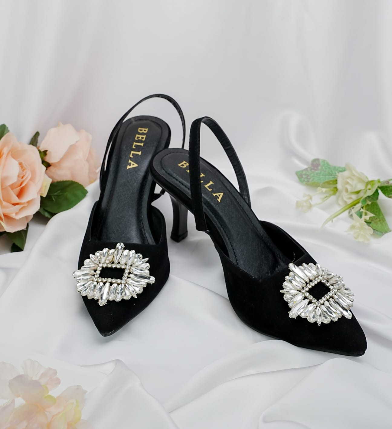 ZA Brooch Heel 2