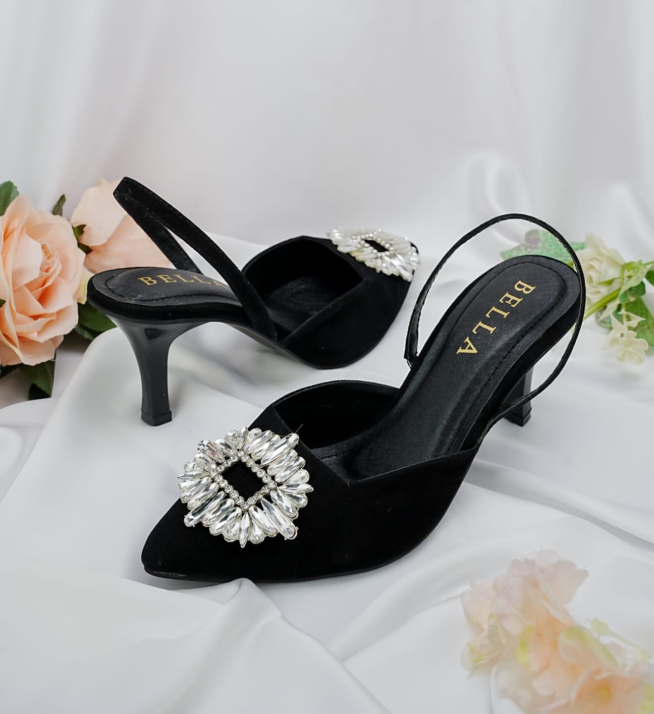 ZA Brooch Heel 2