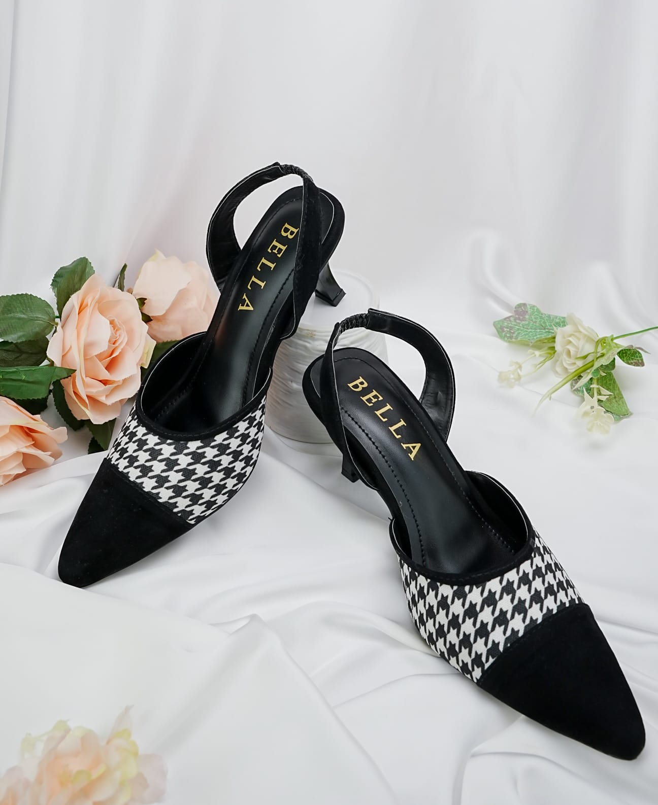 Strap heel