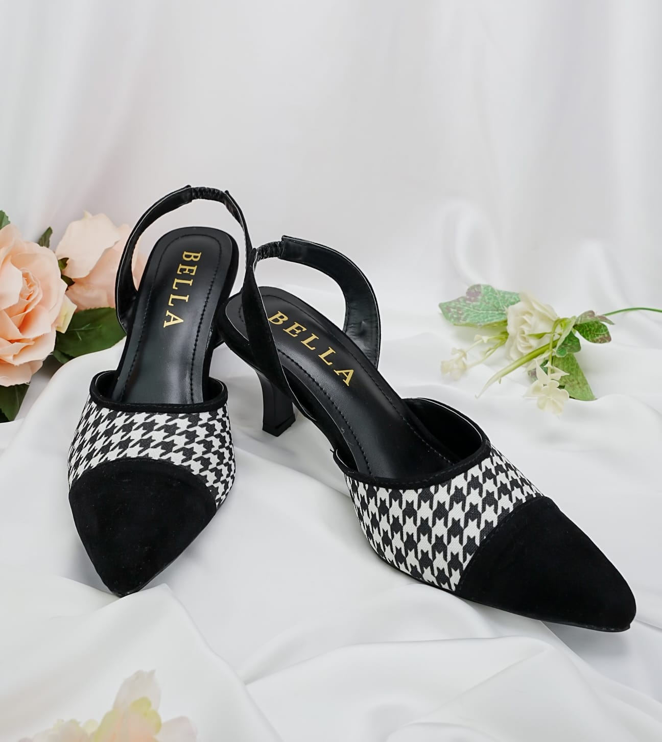 Strap heel