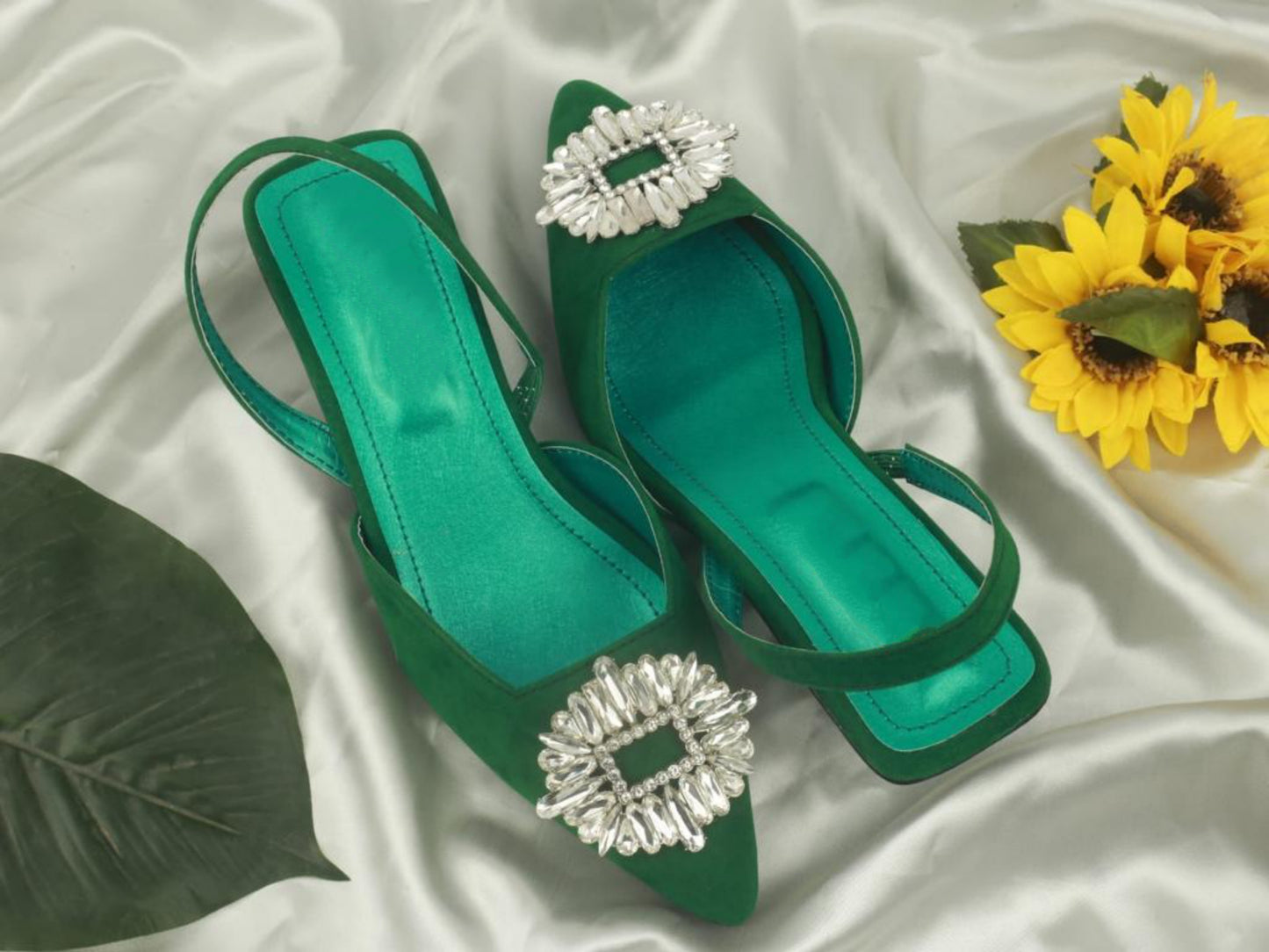ZA Brooch Heel 2